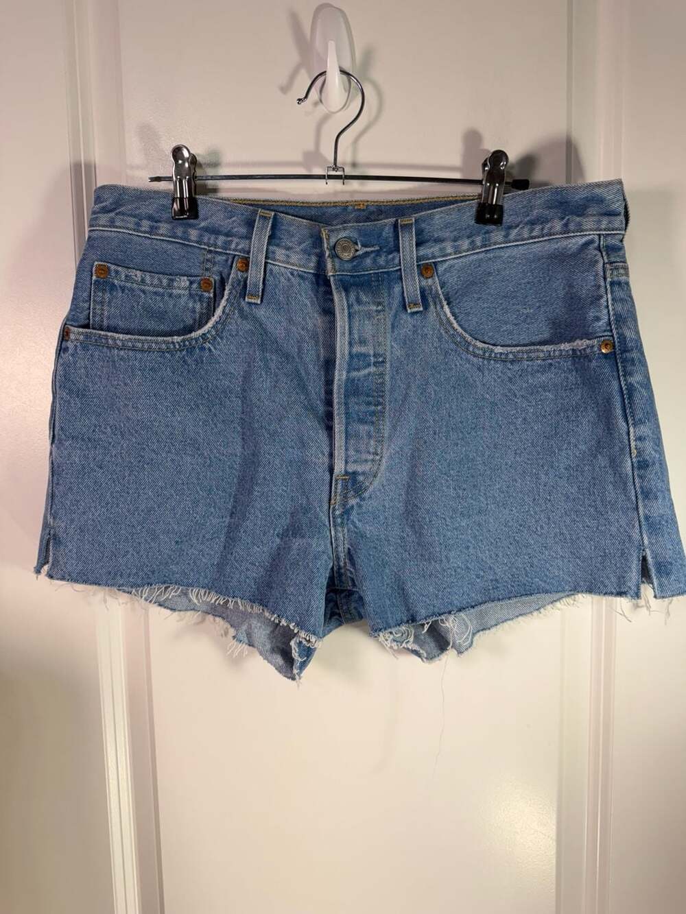 Levi's 501 Original Denim Shorts Size W30 Light Wash Raw Hem